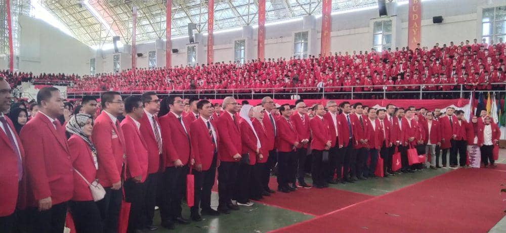 Rektor Sambut Ribuan Mahasiswa Baru Unhas