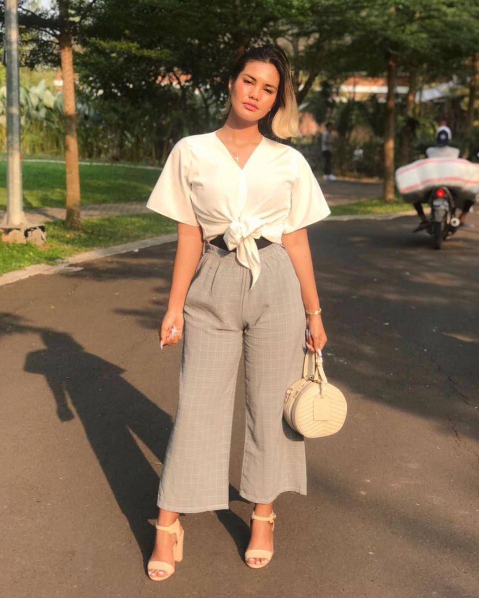 OOTD Vina Anggi Sitorus (instagram.com/vinaanggisitorus)