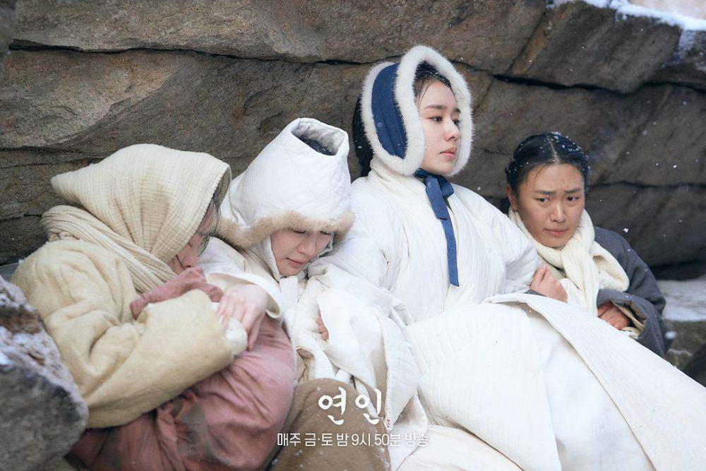 cuplikan Kwon So Hyun, Lee Da In, Ahn Eun Jin, dan Park Jung Yeon di drakor My Dearest (instagram.com/mbcdrama_now)
