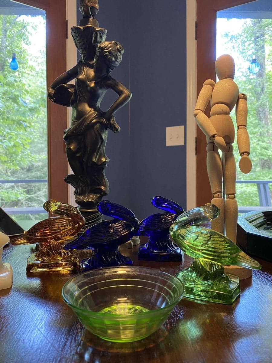 potret benda bentuk burung pelikan (reddit.com/user/jamesonkh)