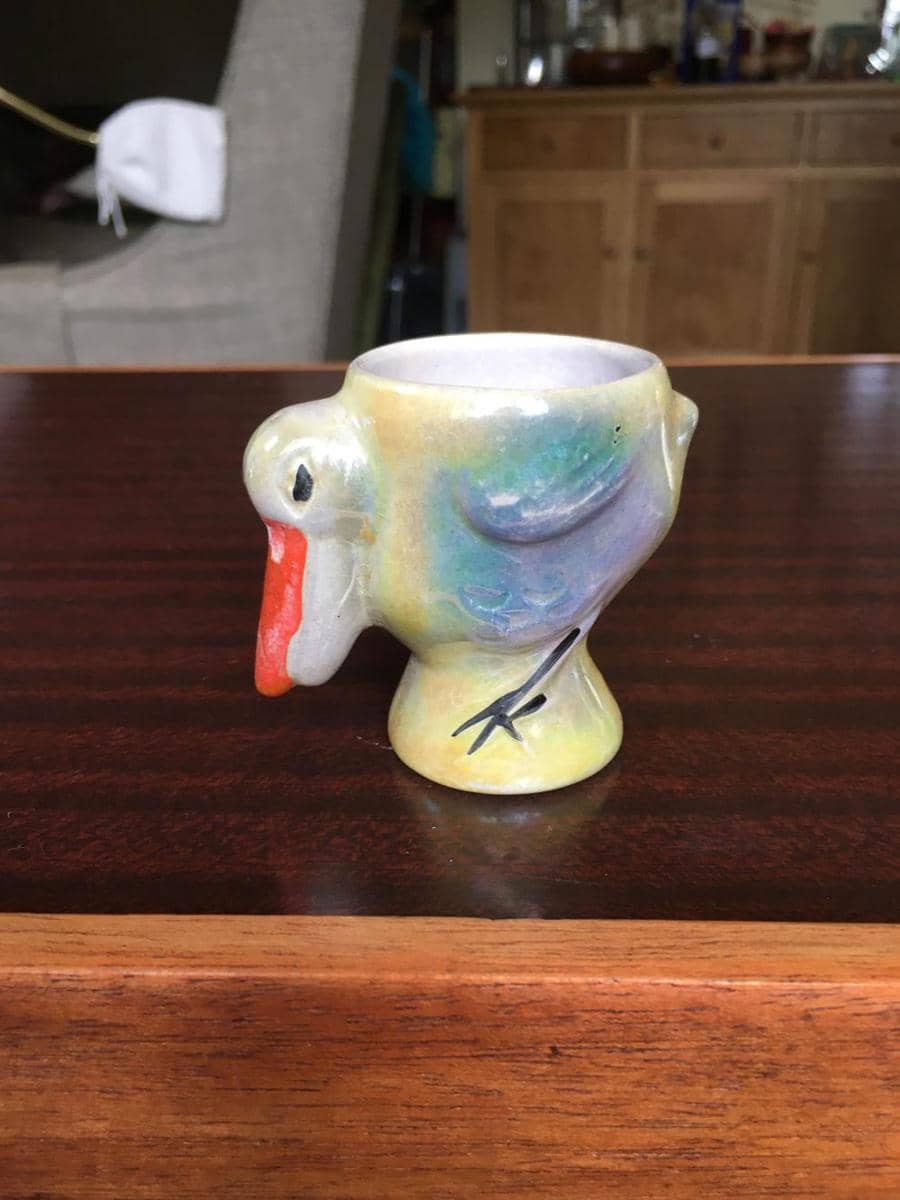 potret benda bentuk burung pelikan (reddit.com/user/anoia42)