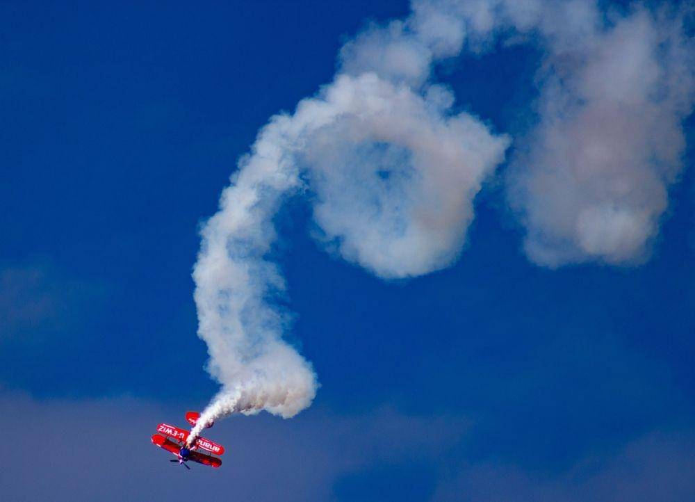 ilustrasi polusi dari pesawat terbang (pixabay.com/comuirgheasa)