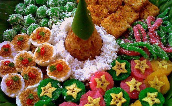 ilustrasi resep tumpeng 17 Agustus dari jajanan pasar (facebook.com/Berbagi Aneka Resep)