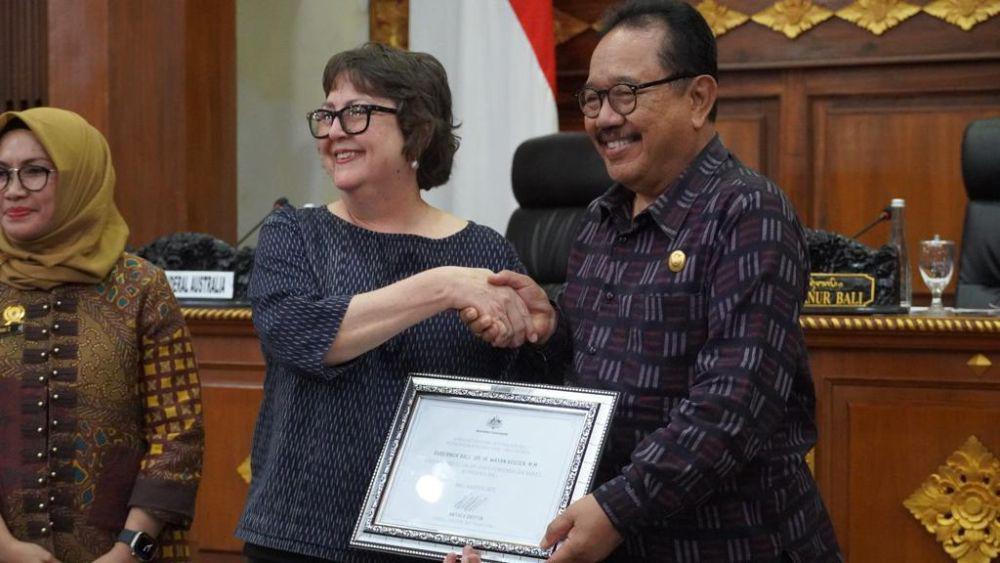 Bali Terima Hibah 200 Ribu Vaksin Rabies dari Australia