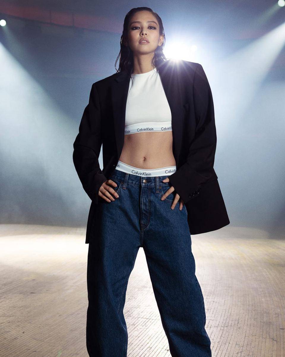 Jennie BLACKPINK untuk campaign musim gugur Calvin Klein (twitter.com/CalvinKlein)