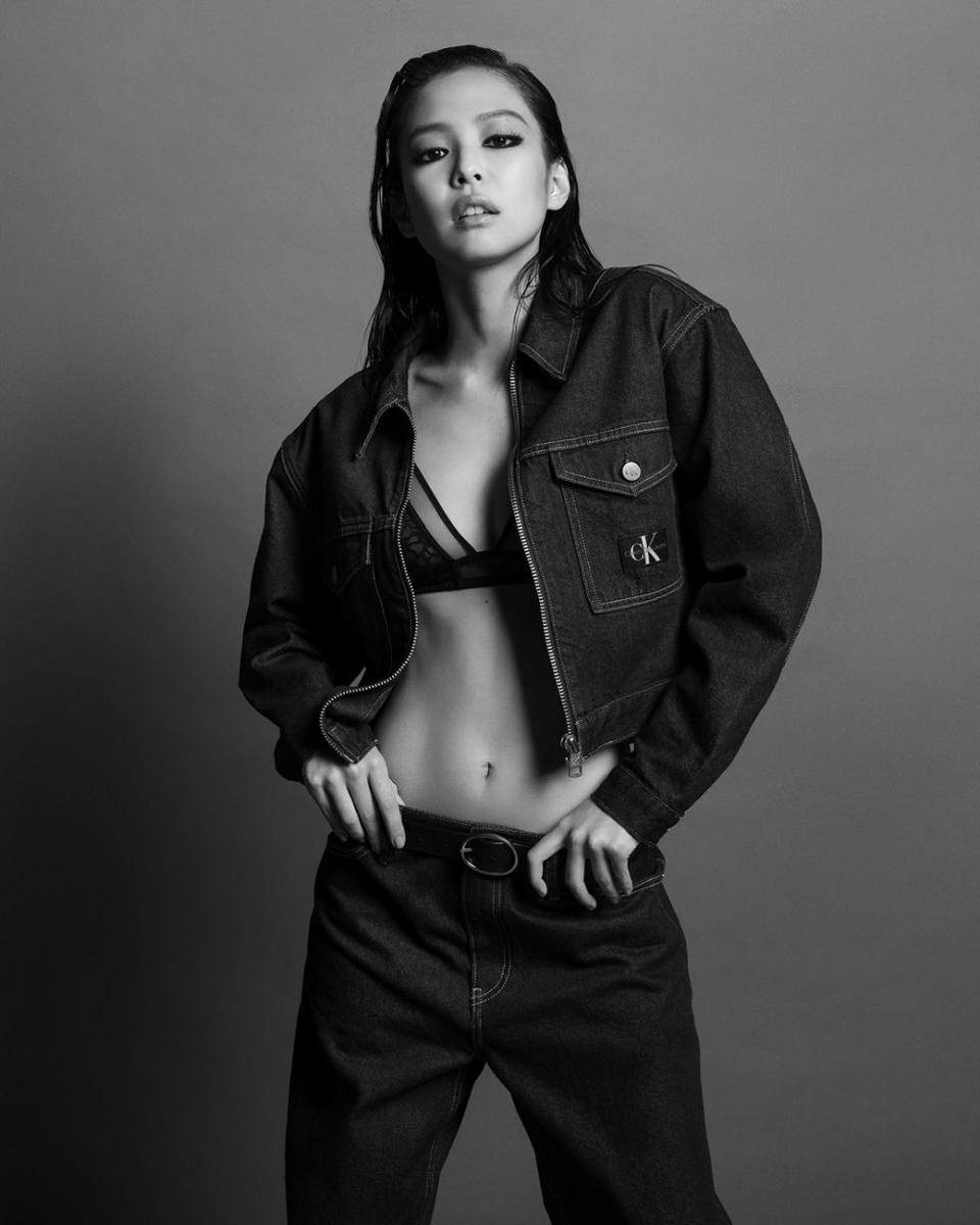 Jennie BLACKPINK untuk campaign musim gugur Calvin Klein (twitter.com/CalvinKlein)