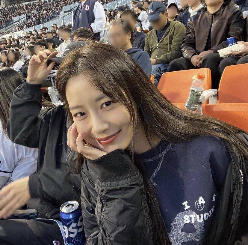 potret Song Da Eun (instagram.com/da.eun.da.eun)