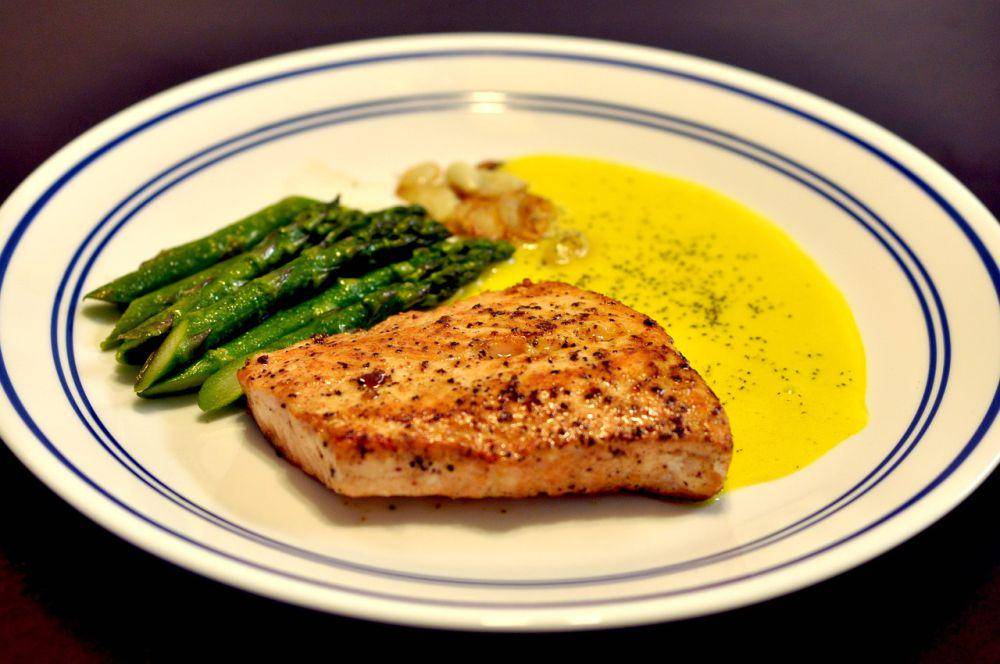 steak ikan salmon (pixabay.com/tkeawkin)