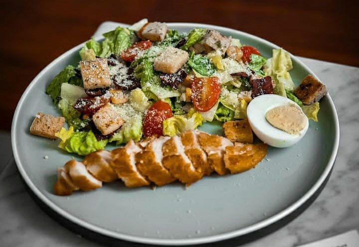 Resep Beef Caesar Salad, Enak dan Menyehatkan