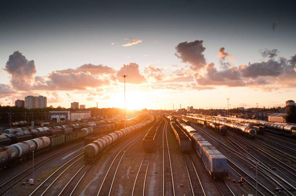 ilustrasi stasiun kereta api (pixabay.com/fancycrave1)