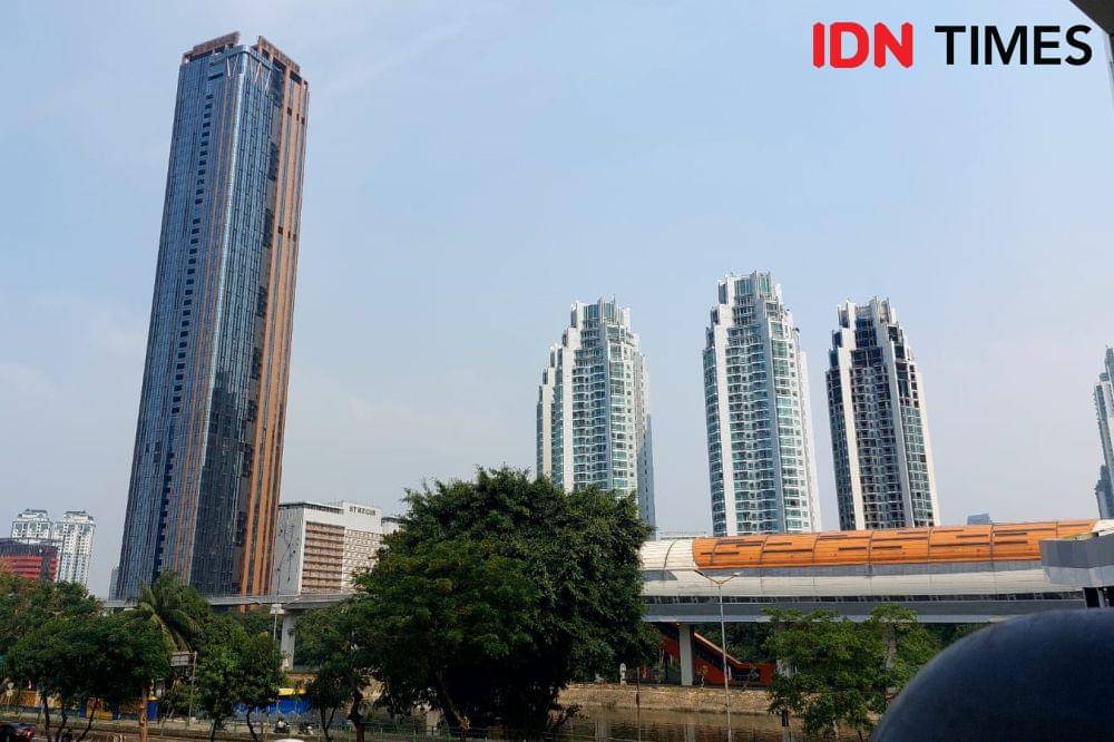 Jembatan Penyeberangan Multiguna Dukuh Atas. (IDN Times/Umi Kalsum)