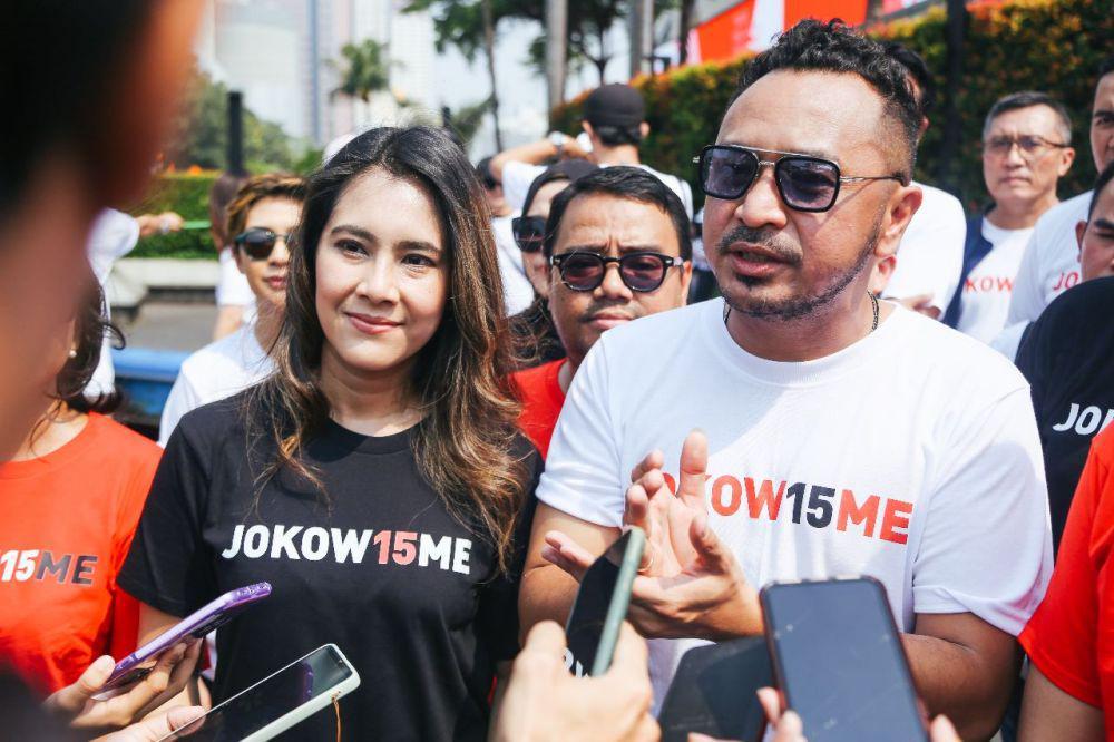 Giring dan Kader PSI Pakai Kaus Bertuliskan Jokow15me di Bundaran HI