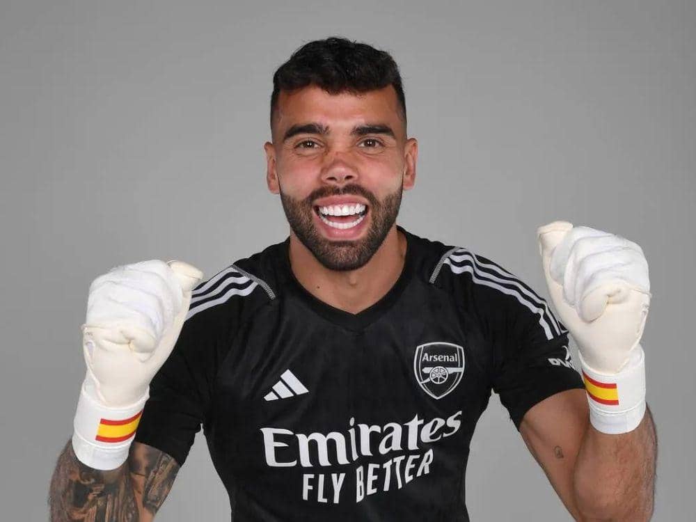 9 Kiper Spanyol Pernah Membela Klub Besar Premier League, Raya Terbaru