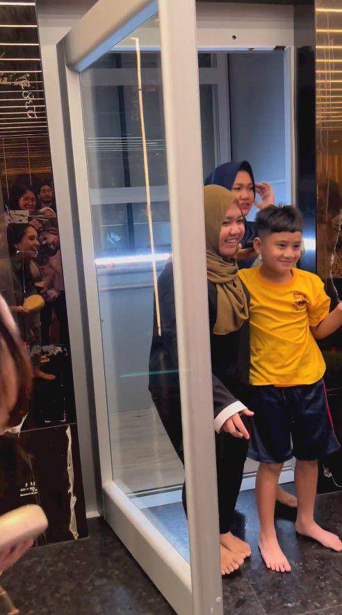 ulang tahun Rafathar (Instagram.com/rieta_amilia)