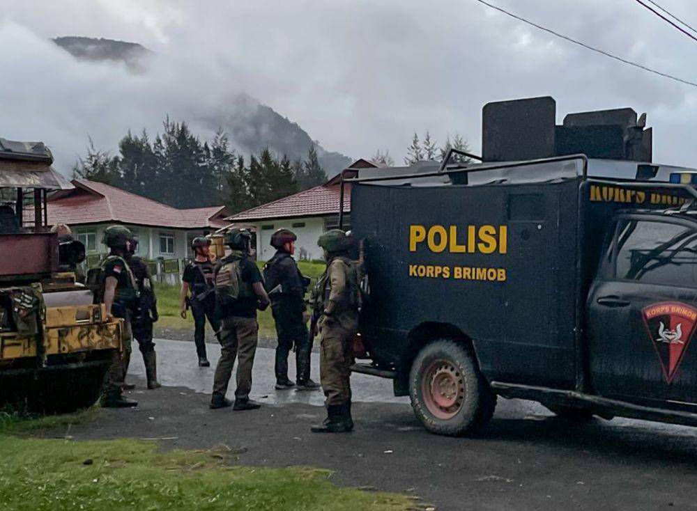 Aparat bersiaga mengejar KKB Numbuk Telenggen yang melakukan serangan di Kabupaten Puncak, Papua Tengah, Selasa (15/8/2023). (IDN Times/Istimewa)