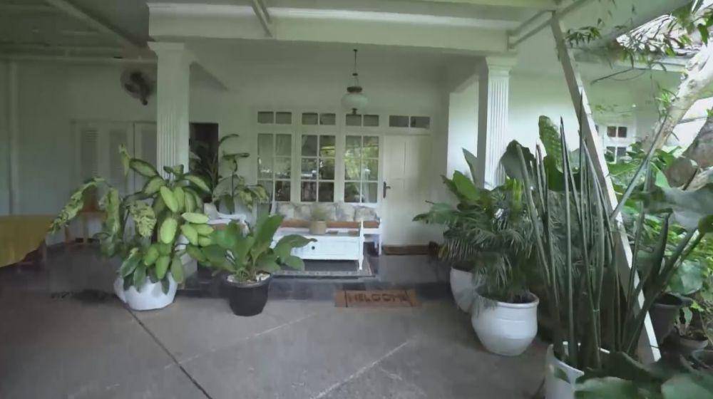 rumah ibunda Ivan Gunawan (YouTube.com/TRANS7 OFFICIAL)