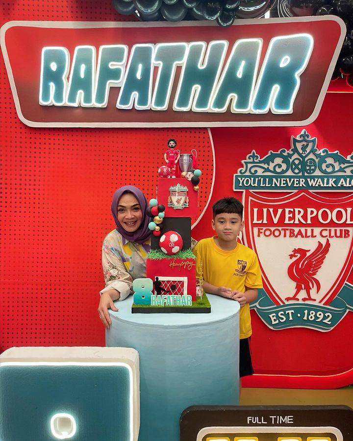 ulang tahun Rafathar (Instagram.com/rieta_amilia)