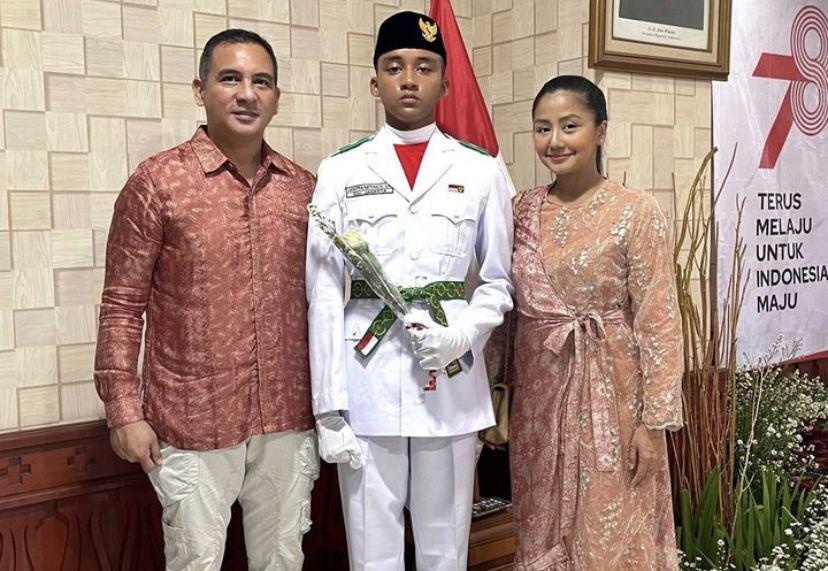 7 Potret Janitra, Anak Frans dan Amara Lingua Jadi Paskibraka Jaksel