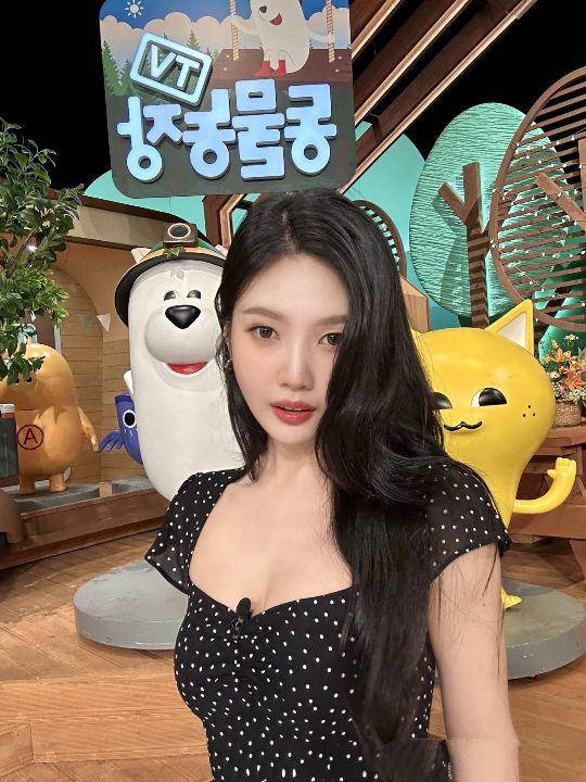 Joy Red Velvet (twitter.com/RVsmtown)