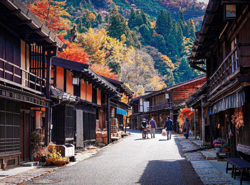 Tsumago Juku (instagram.com/japan_walker_)