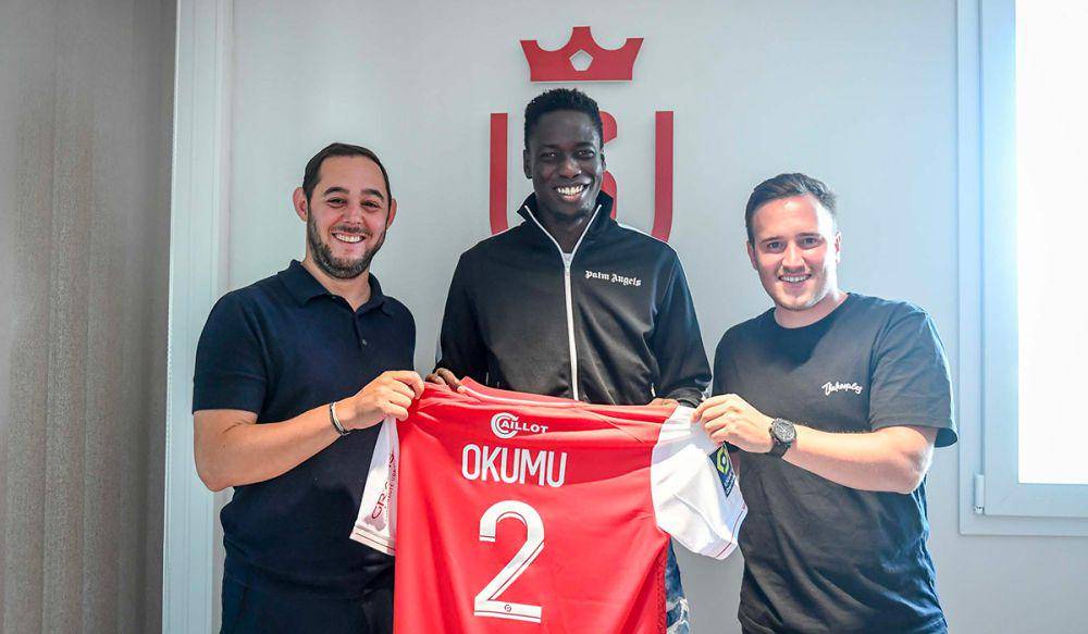 Joseph Okumu (tengah) (stade-de-reims.com)