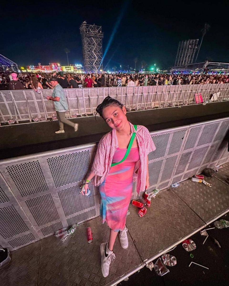 OOTD ala Azizah Salsha (instagram.com/azizahsalsha_)