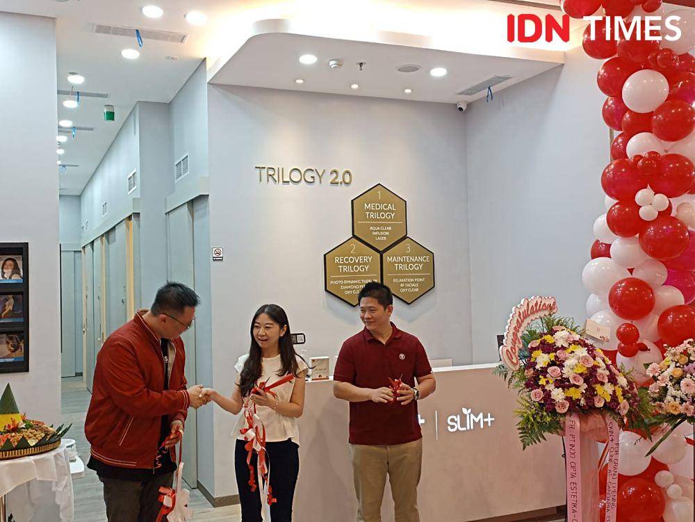 Peresmian klinik terbaru Skin+ dan Slim+ ke-44 dan 45 di Gandaria City Mall, Jakarta Selatan. 16 Agustus 2023. (IDN Times/M. Tarmizi Murdianto)