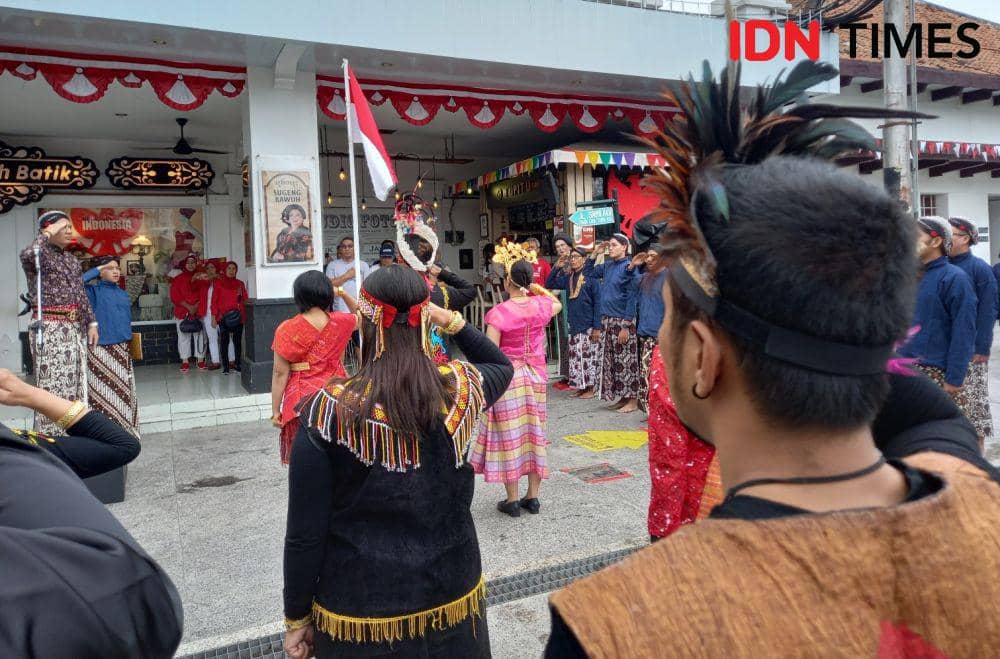 Meriahnya Peringatan HUT RI Ke-78 di Malioboro, Beragam Pakaian Adat