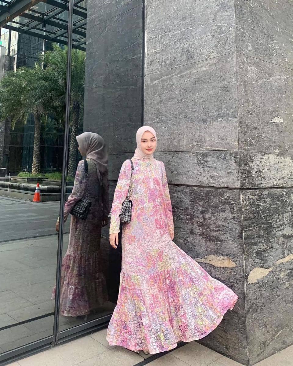 inspirasi OOTD ala Qolby Fithri (instagram.com/aaghniya_)