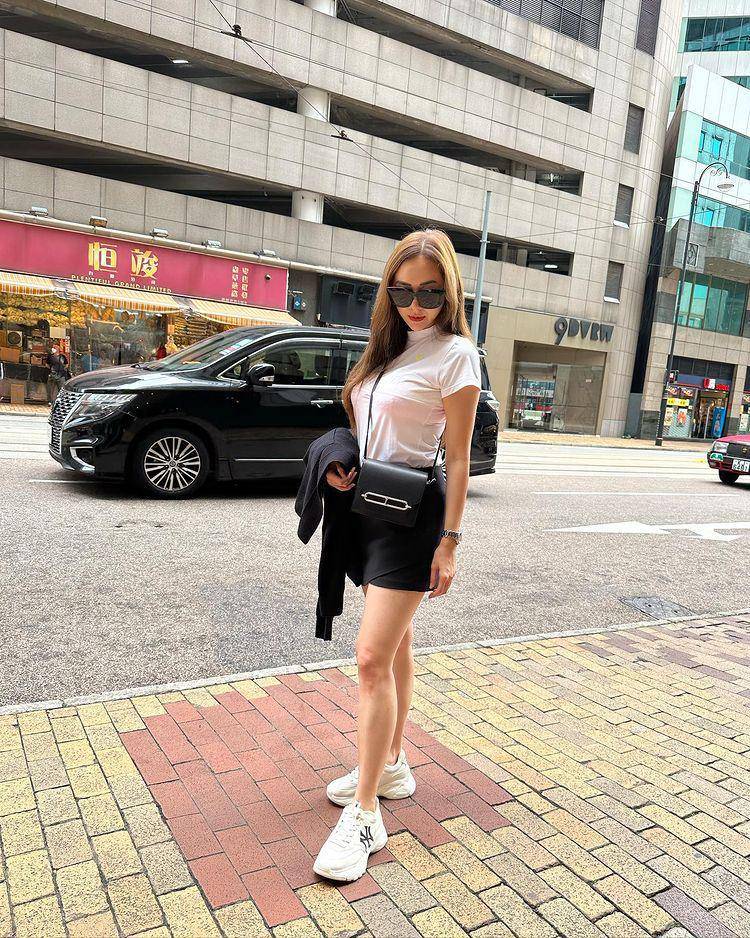 Aura Kasih (instagram.com/aurakasih)