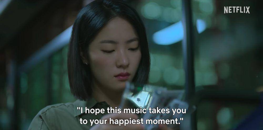 Jeon Yeo Bin di drama A Time Called You (youtube.com/Netflix K-Content)