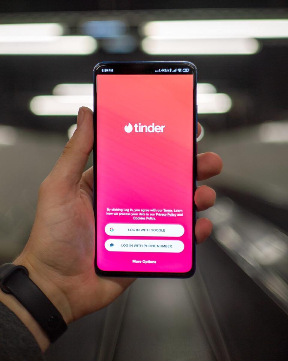 Kasus Tinder Swindler Indonesia, Korban Ditipu hingga Ratusan Juta