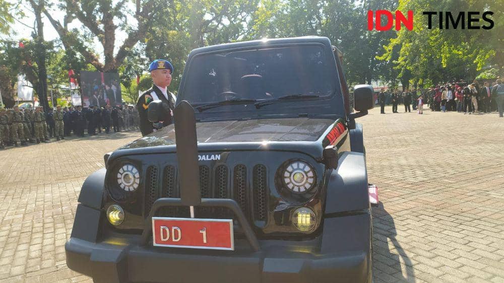 Parade mobil listrik rakitan siswa SMK. (IDN Times/Ashrawi Muin)