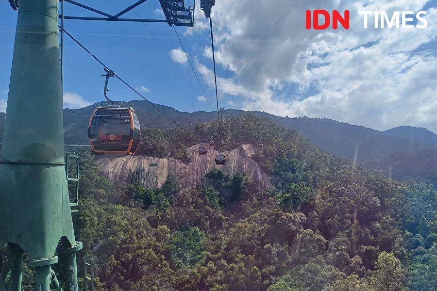Kereta gantung di Ba Na Hilss, Da Nang, Vietnam (IDN Times/Dhiya Awlia Azzahra)