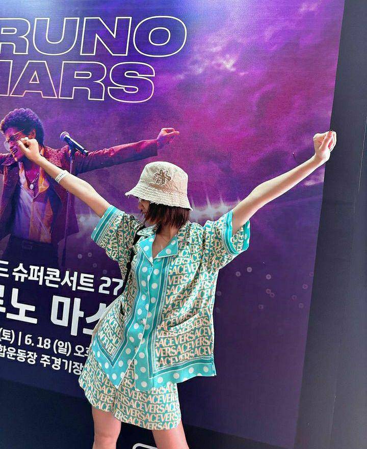 OOTD Choi Sooyoung (instagram.com/sooyoungchoi)