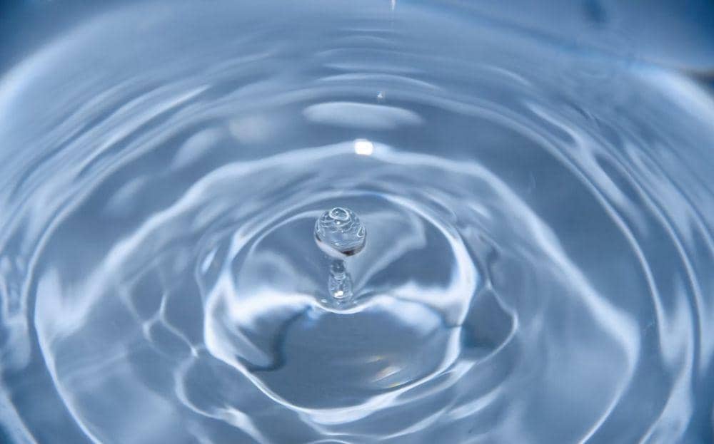 ilustrasi air (unsplash.com/David Becker)