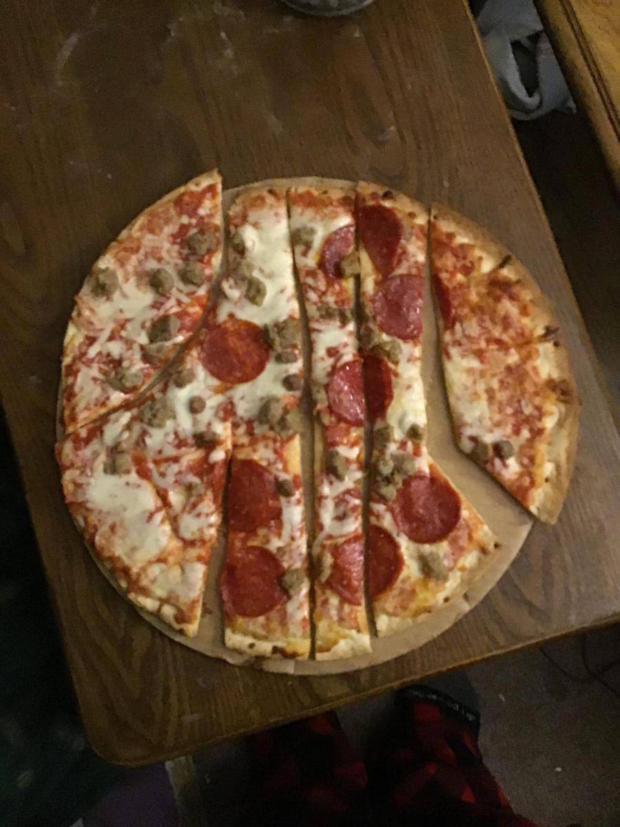 potret potongan piza yang bikin emosi (reddit.com/user/IDK-what-to-do12345)