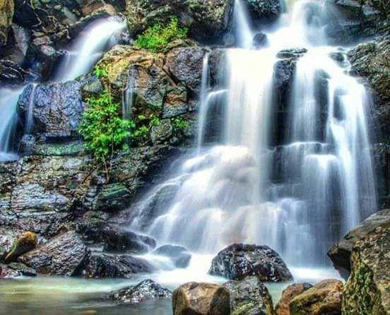 Foto air terjun Tarlawi (Dok/Maryati)