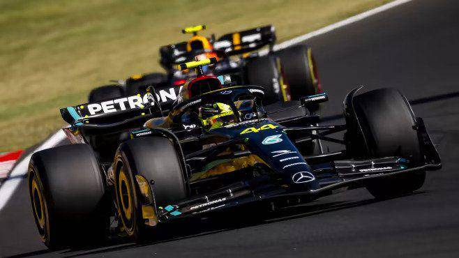 Lewis Hamilton saat menjalani balapan GP Hungaria 2023. (formula1.com)
