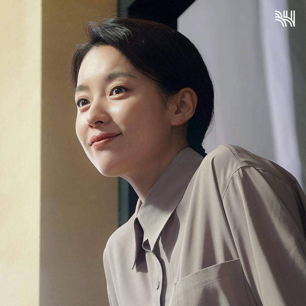 Han Hyo Joo (instagram.com/bhent_official)
