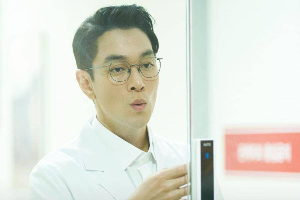Still cut drama Longing For You (instagram.com/channel.ena.d)