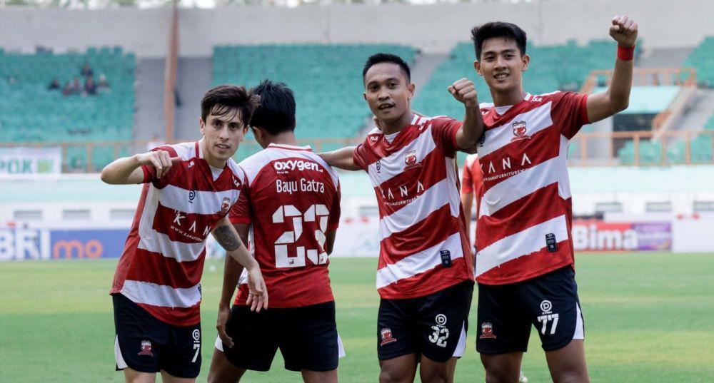 Hasil Liga 1: MU Permalukan Persita, Arema Gebuk Bhayangkara