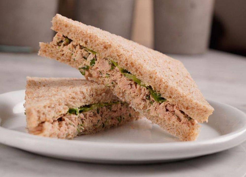 Ilustrasi tuna sandwich (instagram.com/thebackburner)