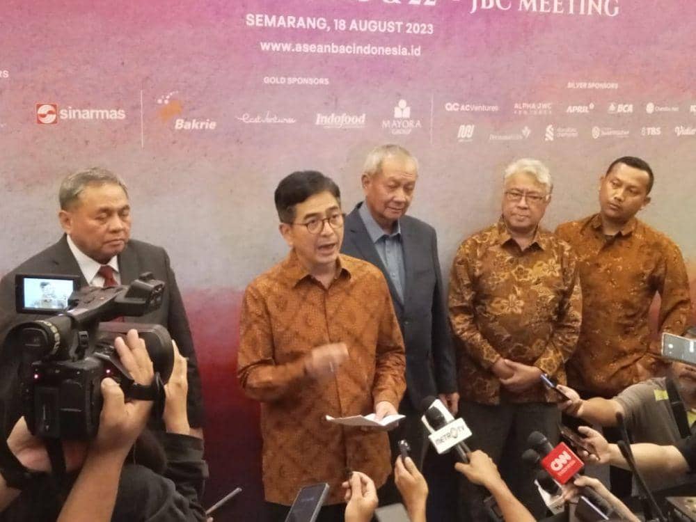 Ketua ASEAN BAC Arsjad Rasjid ketika konferensi pers di Hotel Tentrem Semarang. (IDN Times/Dok Polda Jateng)