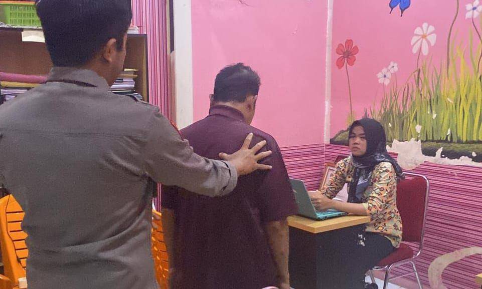 Guru ngaji RM, tersangka pencabulan terhadap 5 muridnya di Tanggamus. (Dok. Polres Tanggamus).