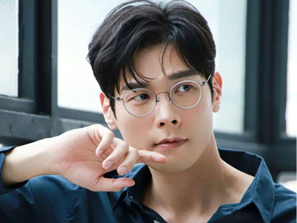 Daniel Choi sebagai Park Gi Hun di drakor Mask Girl (instagram.com/jwidecompany)