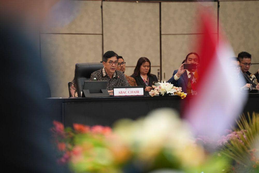 Ketua ASEAN BAC Arsjad Rasjid saat rapat bersama para delegasi ASEAN di Hotel Padma Semarang. (IDN Times/Dok ASEAN BAC)