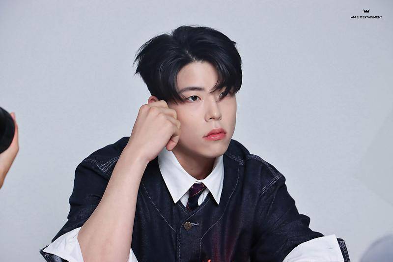 Choi Woo Sung (post.naver.com/에이엠엔터테인먼트)