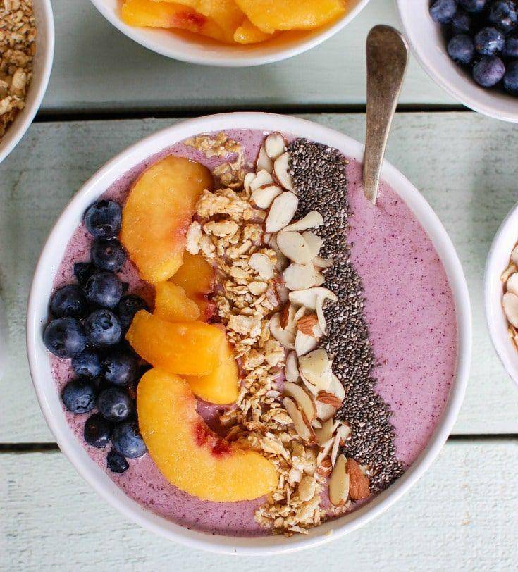 Ilustrasi smoothie (acedarspoon.com)
