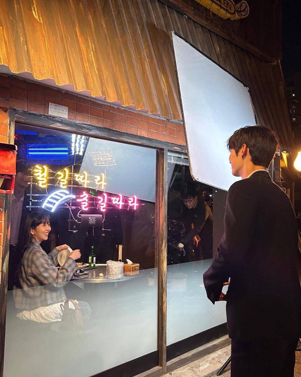 Hwang Minhyun dan Kim So Hyun di balik layar drama My Lovely Liar (instagram.com/optimushwang)